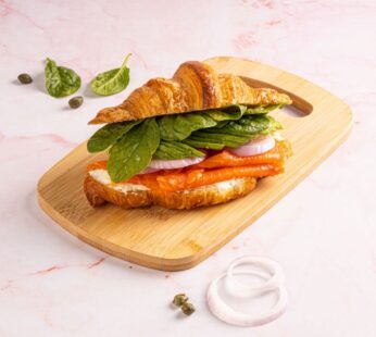 Smoked salmon croissant